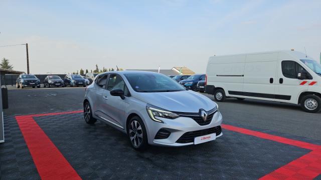 Renault Clio image 6