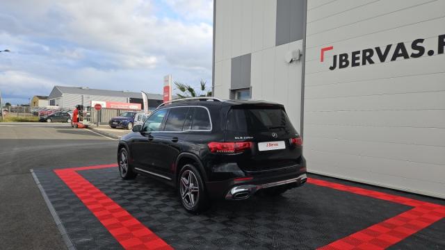 Mercedes Benz Glb image 6