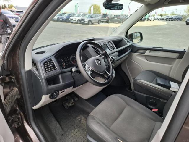 Volkswagen Transporter image 8