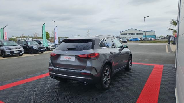Mercedes Benz Gla image 8
