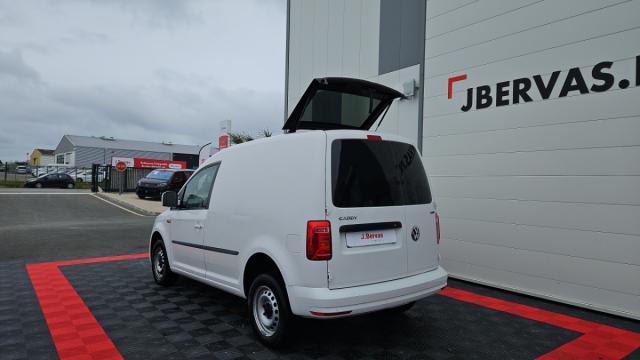 Volkswagen Caddy Van image 9