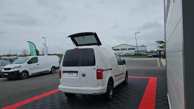 Volkswagen Caddy Van image 8