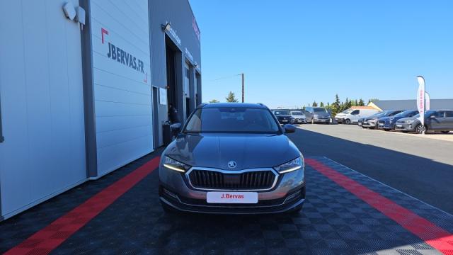 Skoda Octavia image 3