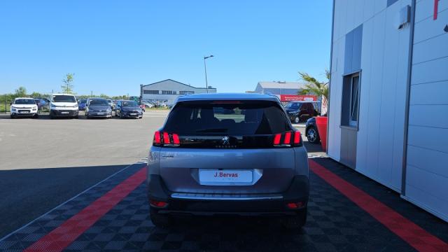 Peugeot 5008 image 8