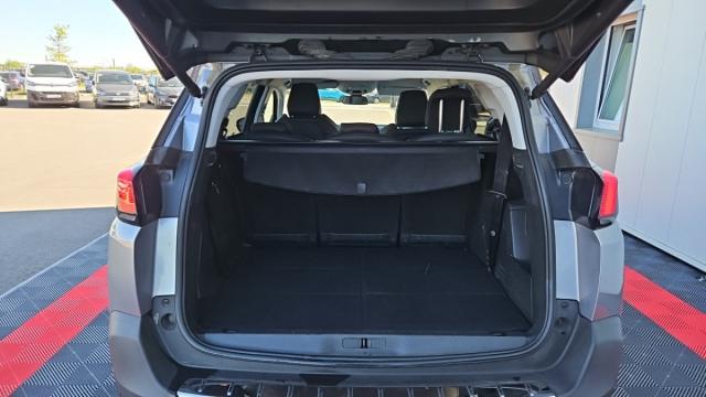 Peugeot 5008 image 6