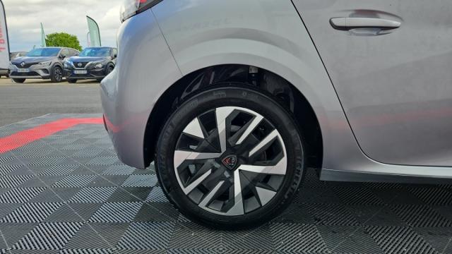 Peugeot 208 image 3
