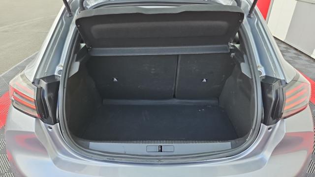 Peugeot 208 image 1