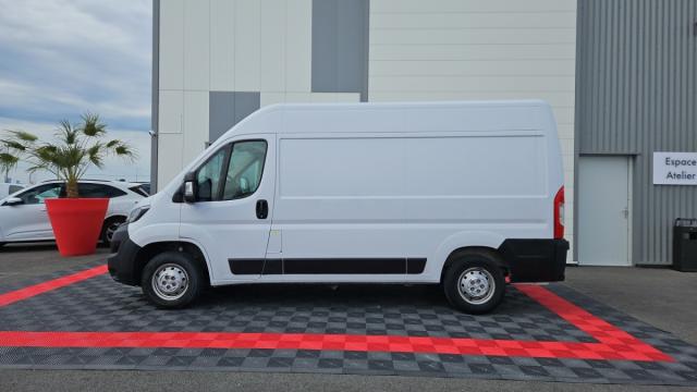 Peugeot Boxer image 1