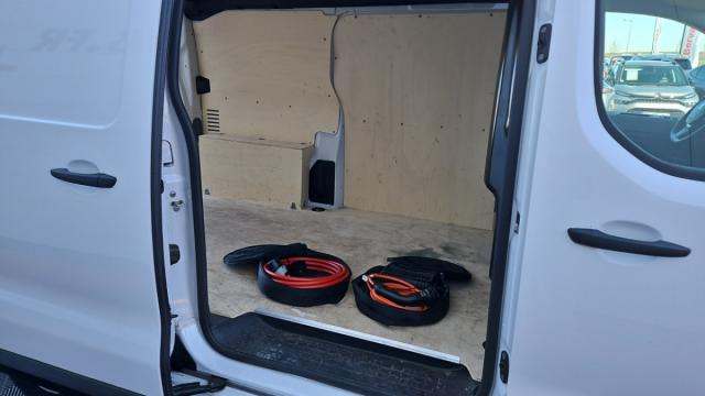 Peugeot Expert image 1