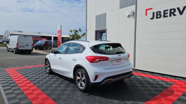 Ford Focus image 8