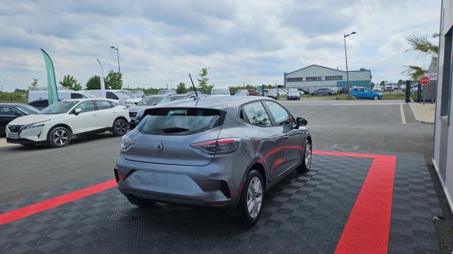 Renault Clio image 2