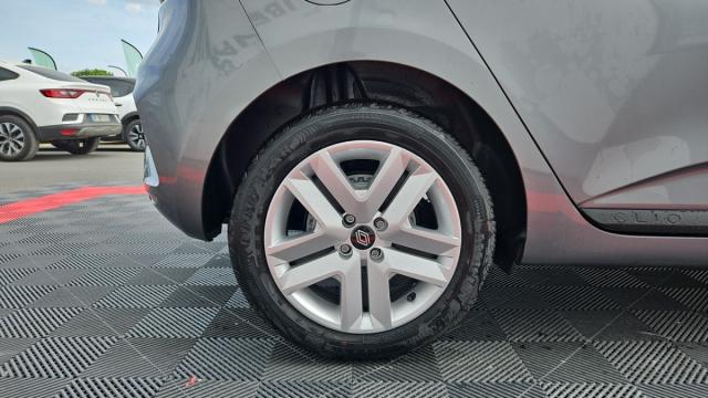 Renault Clio image 6