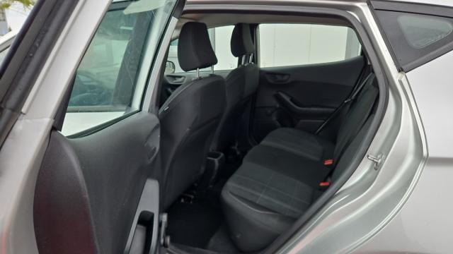 Ford Fiesta image 6