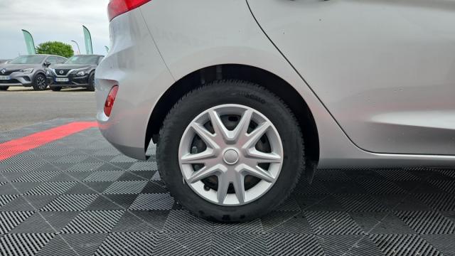 Ford Fiesta image 8