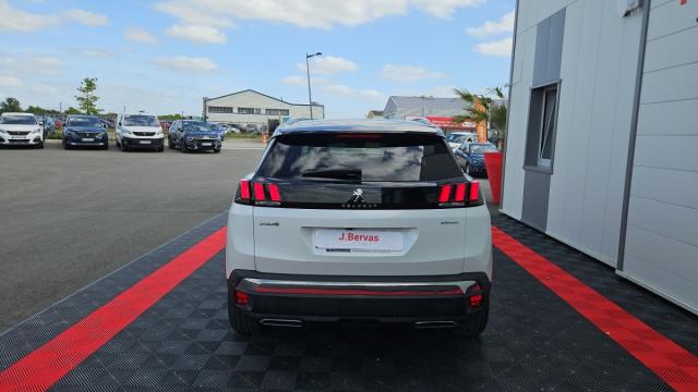 Peugeot 3008 image 3