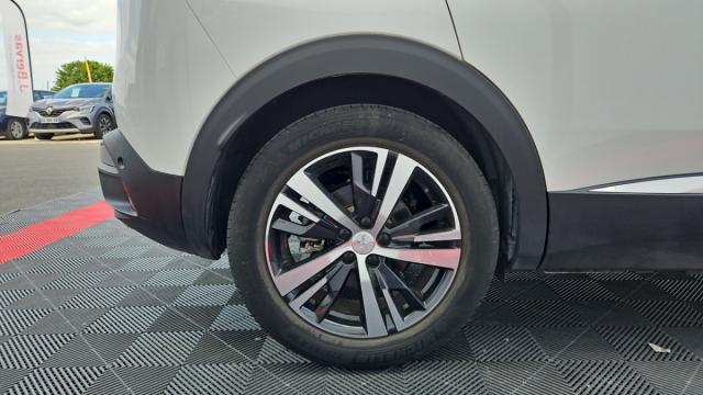 Peugeot 3008 image 8