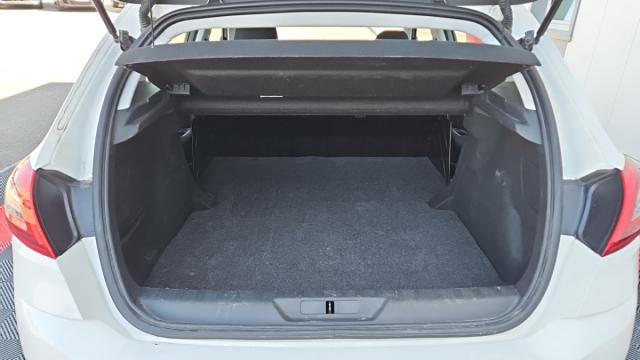 Peugeot 308 image 7