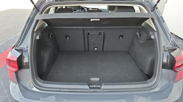Volkswagen Golf image 2