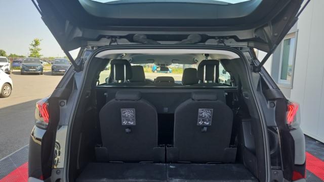 Peugeot 5008 image 2