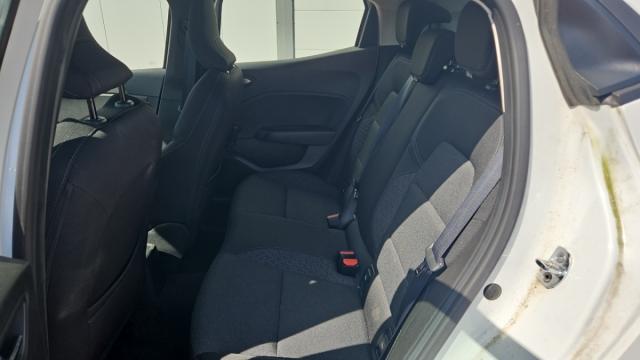 Renault Clio image 8