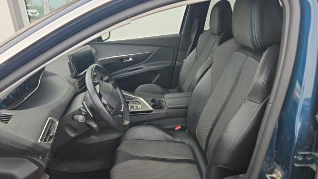 Peugeot 3008 image 2