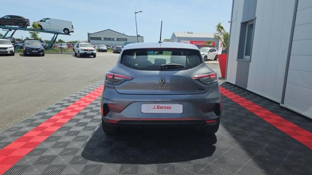 Renault Clio image 9