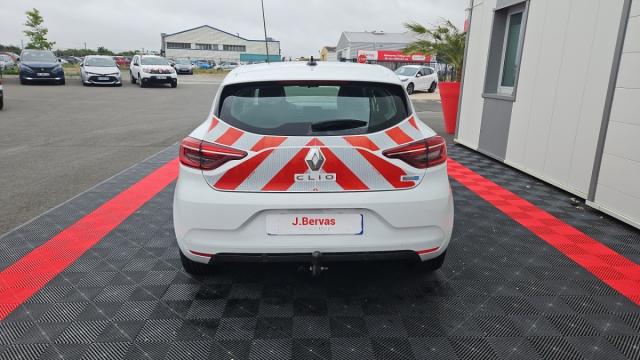 Renault Clio image 8