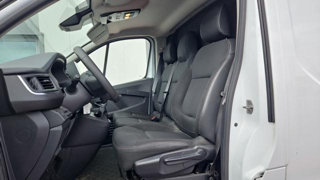 Renault Trafic image 8
