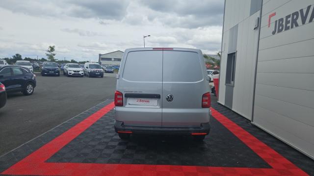 Volkswagen Transporter image 8