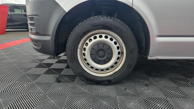 Volkswagen Transporter image 5