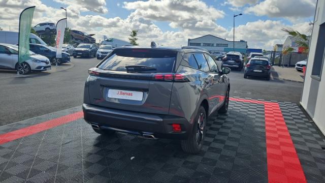 Peugeot 2008 image 8