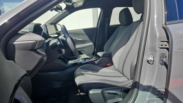 Peugeot 2008 image 1
