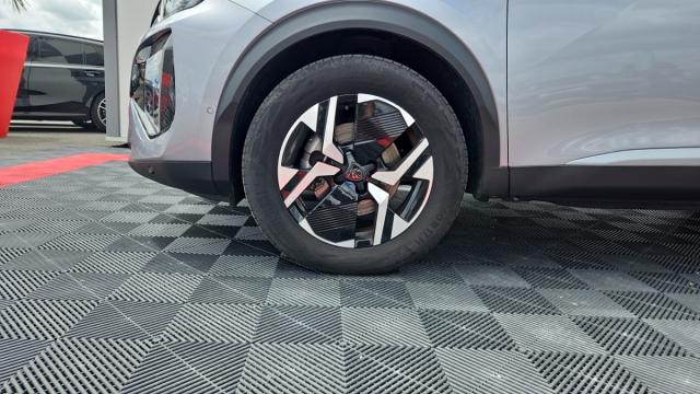 Peugeot 2008 image 2
