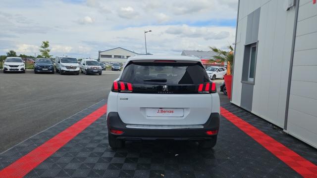 Peugeot 5008 image 5