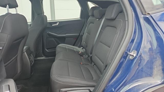 Ford Kuga image 7