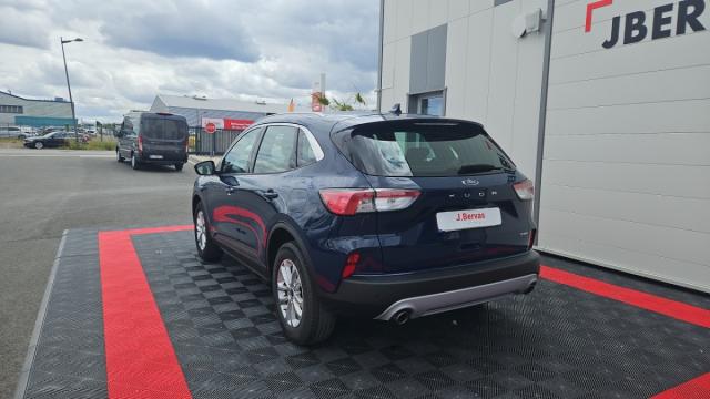Ford Kuga image 4