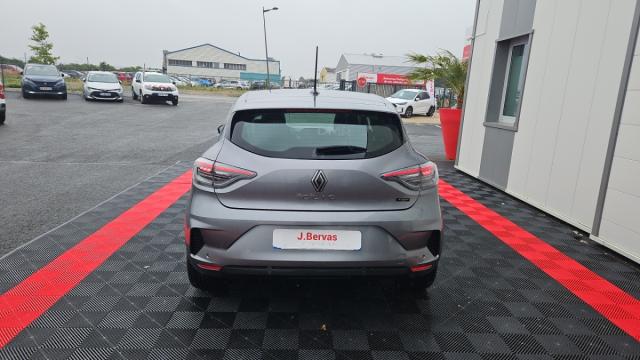 Renault Clio image 9