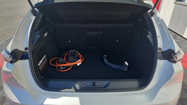 Peugeot 308 image 1