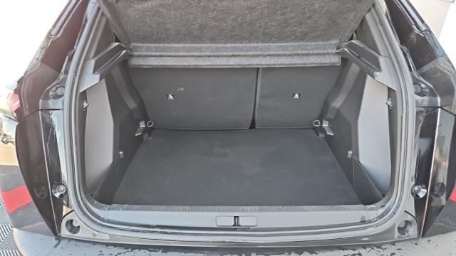 Peugeot 2008 image 3