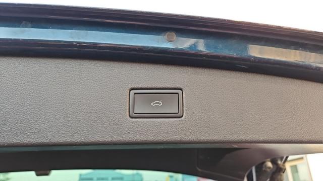 Volkswagen Tiguan image 9