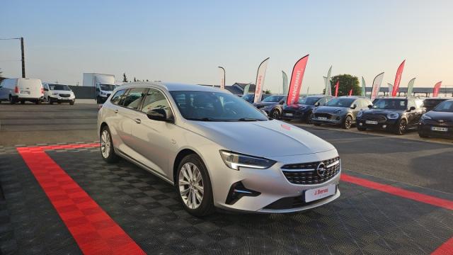 Opel Insignia Sports Tourer image 4