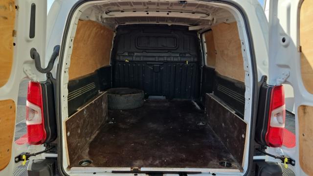 Opel Combo Cargo image 5