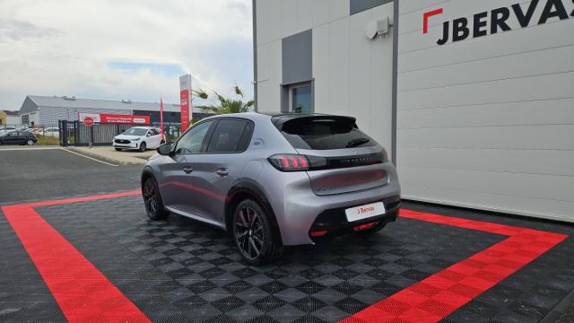 Peugeot 208 image 3