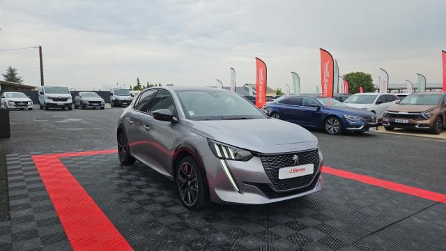 Peugeot 208 image 7