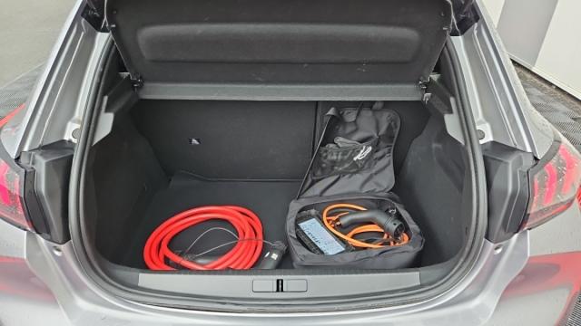 Peugeot 208 image 2