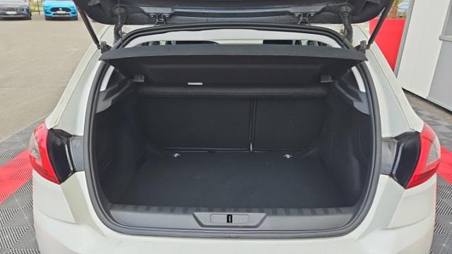 Peugeot 308 image 7
