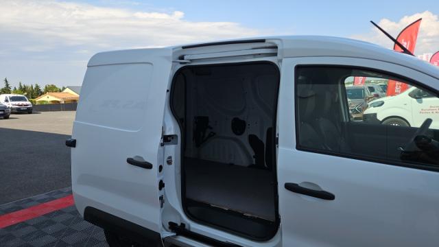 Renault Express Van image 5
