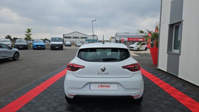 Renault Clio image 9