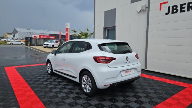 Renault Clio image 8