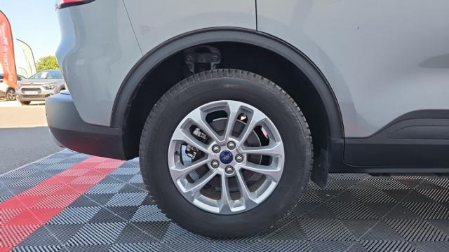 Ford Kuga image 7